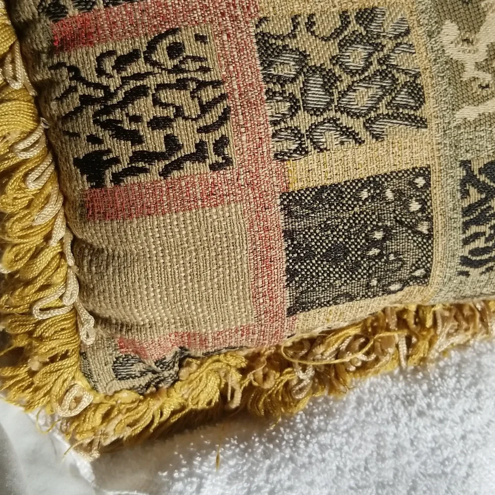 🇺🇦 Vintage Fringe Tassel Stich Navajo Motive Accent Pillow 12x9 Artsy Cozy